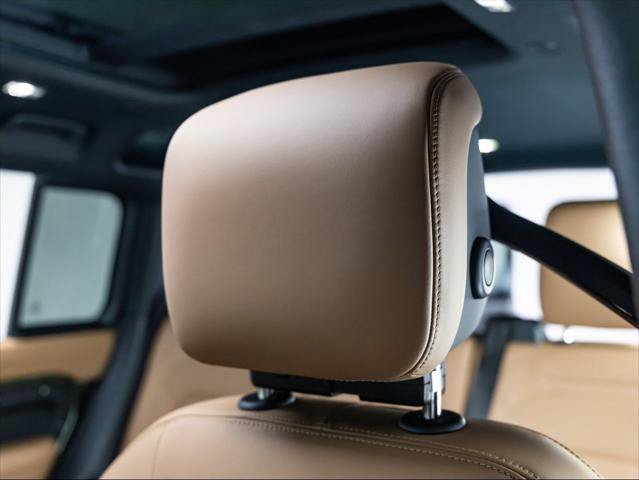 New 2026 Land Rover Defender 110 S AWD/4WD image 16