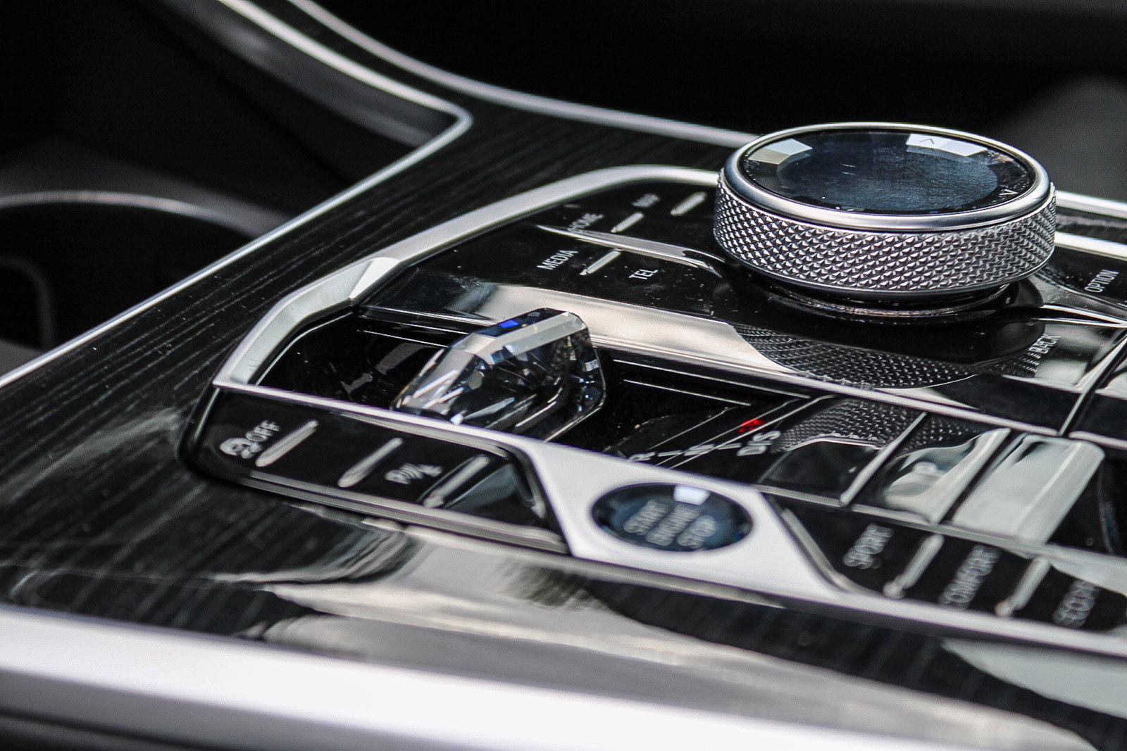 Used 2023 BMW X7 M60i w/ Executive Package image 22