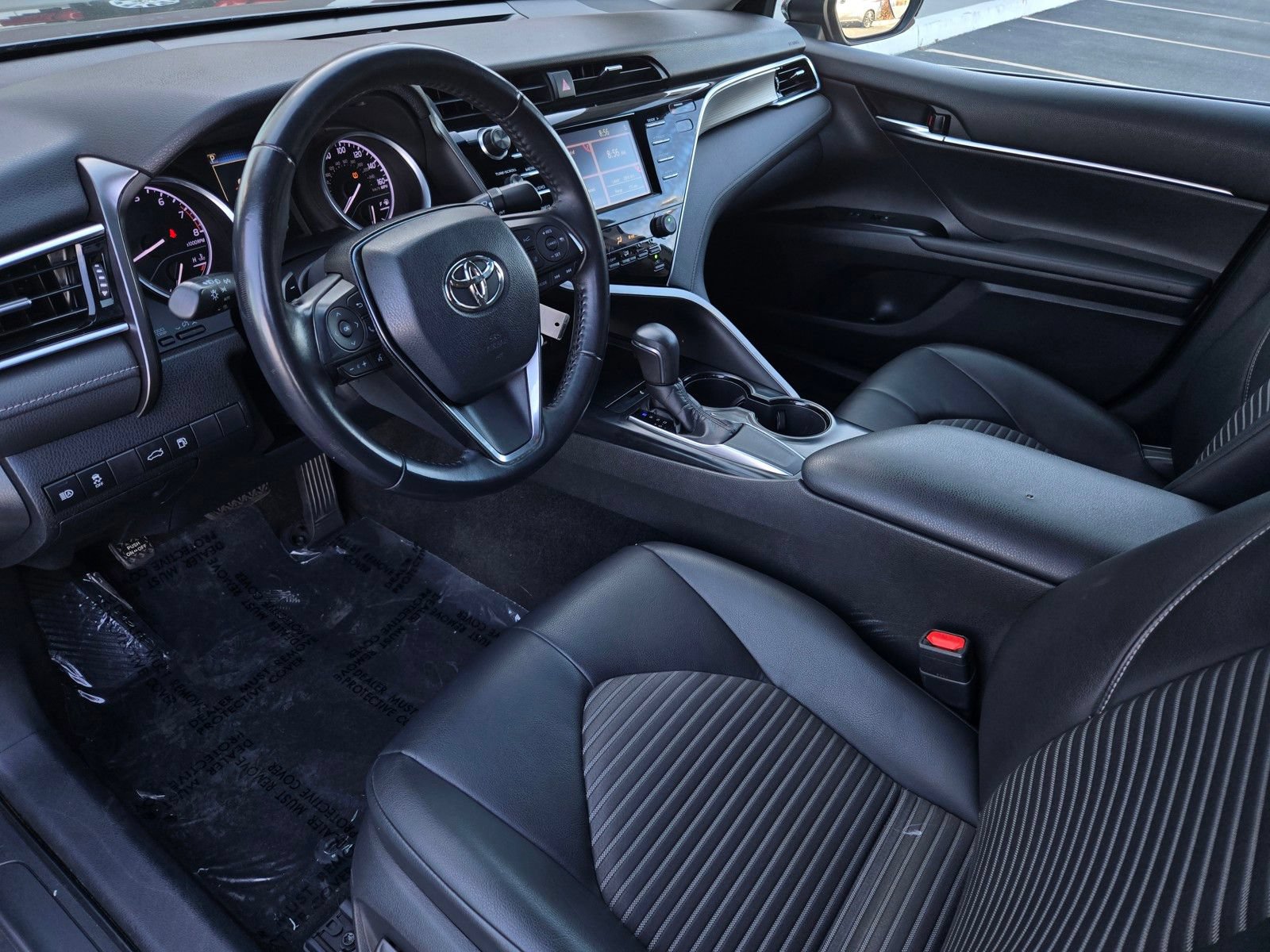 Used 2018 Toyota Camry SE FWD image 7