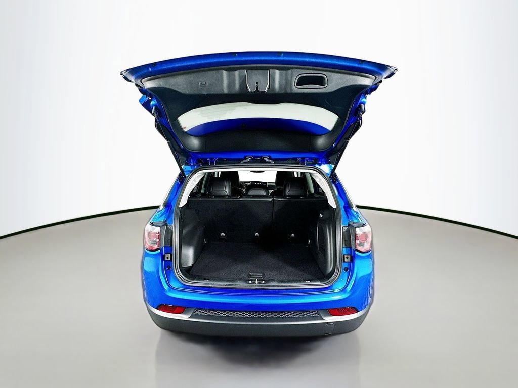 Used 2022 Jeep Compass Latitude w/ Sun and Sound Group image 30