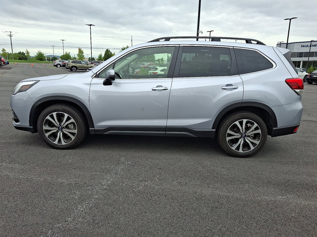 Used 2023 Subaru Forester Limited AWD/4WD image 5