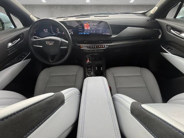 Used 2024 Cadillac XT4 Sport FWD image 24