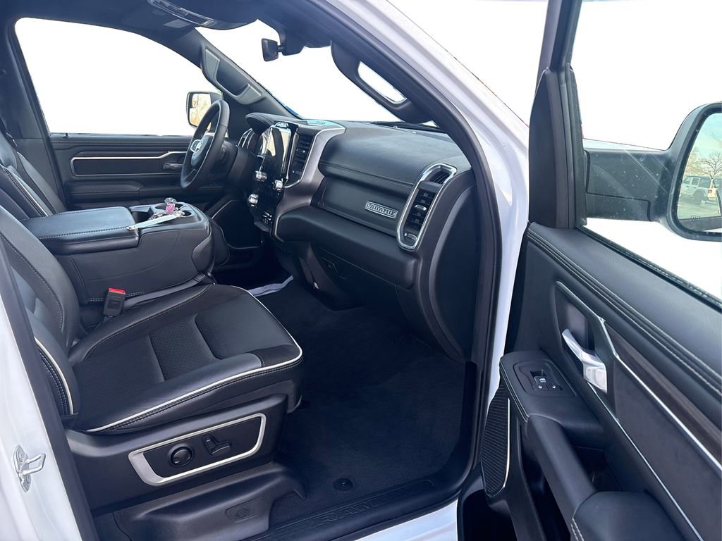 Used 2025 RAM 1500 Laramie image 18