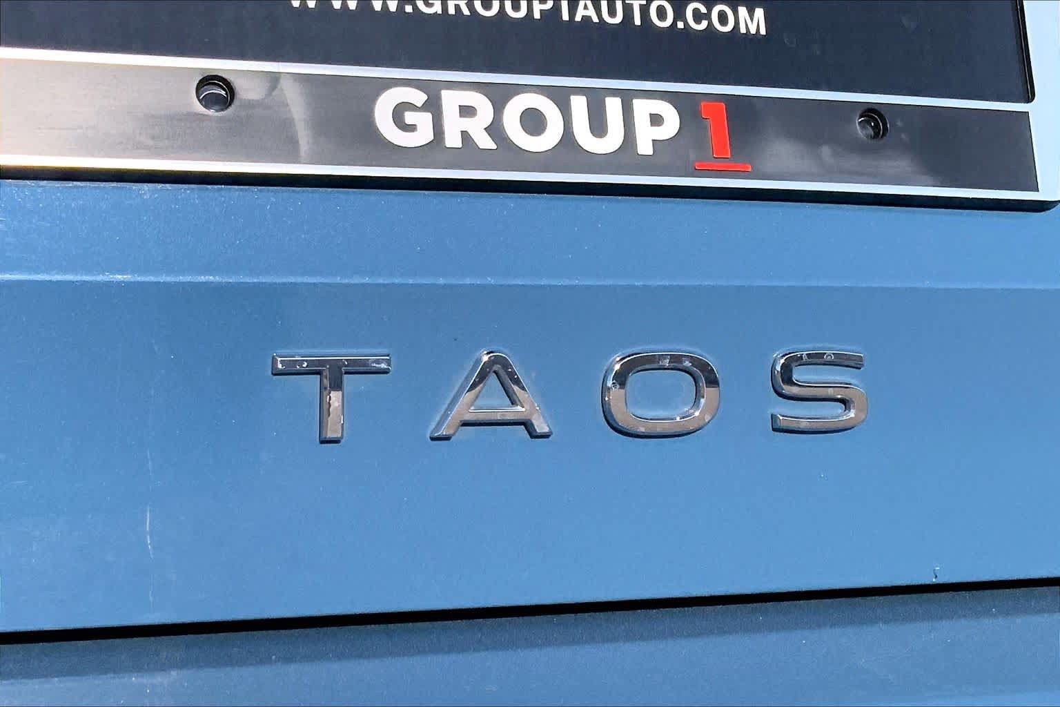 Used 2026 Volkswagen Taos SE FWD image 10