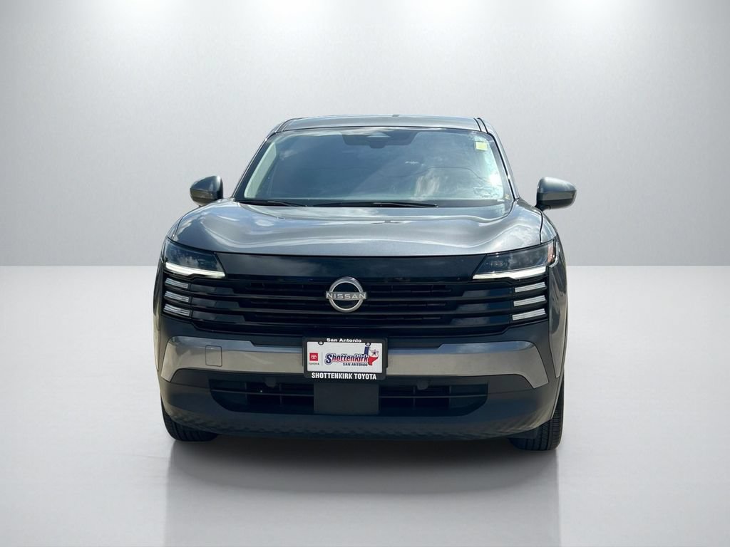 Used 2025 Nissan Kicks SV w/ Charging Package FWD video 2