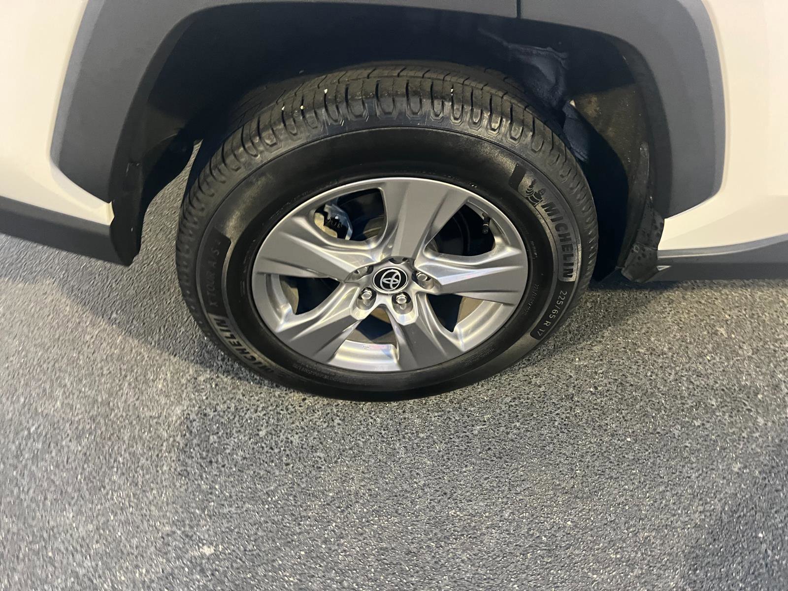 Certified 2022 Toyota RAV4 XLE image 39