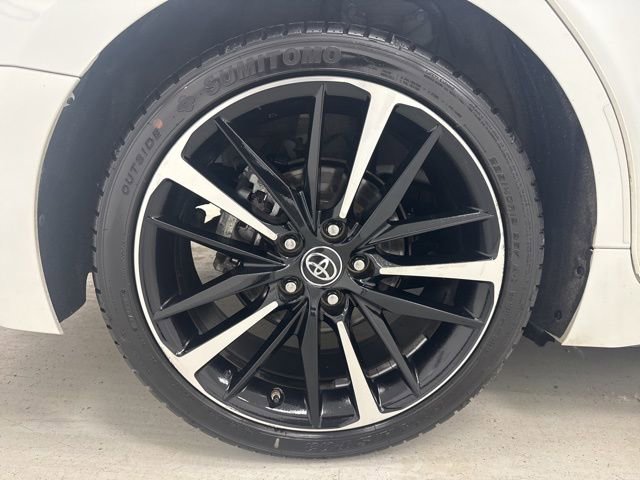 Used 2019 Toyota Camry XSE FWD image 30