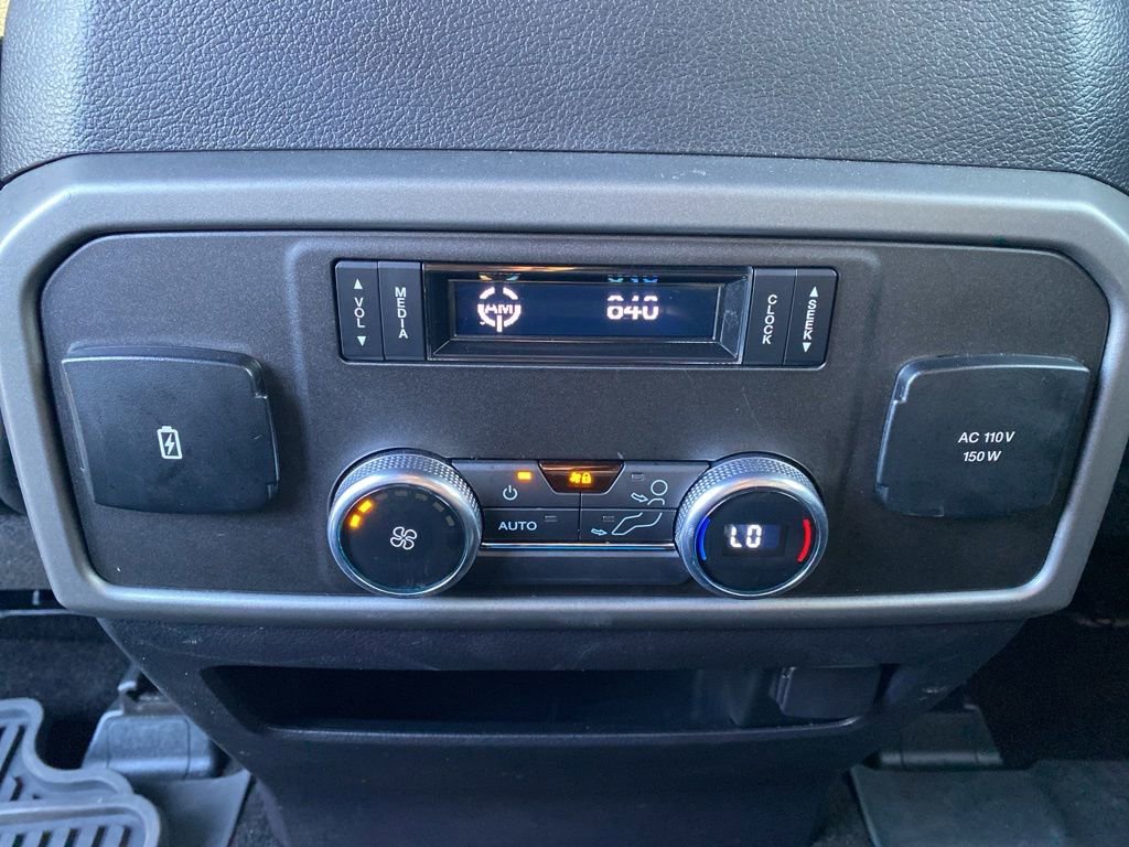 Used 2018 Ford Expedition Max XLT w/ Equipment Group 202A AWD/4WD image 38
