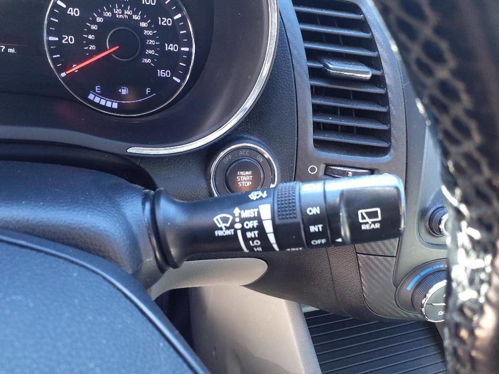 Used 2015 Kia Forte EX w/ EX Premium Package FWD image 18
