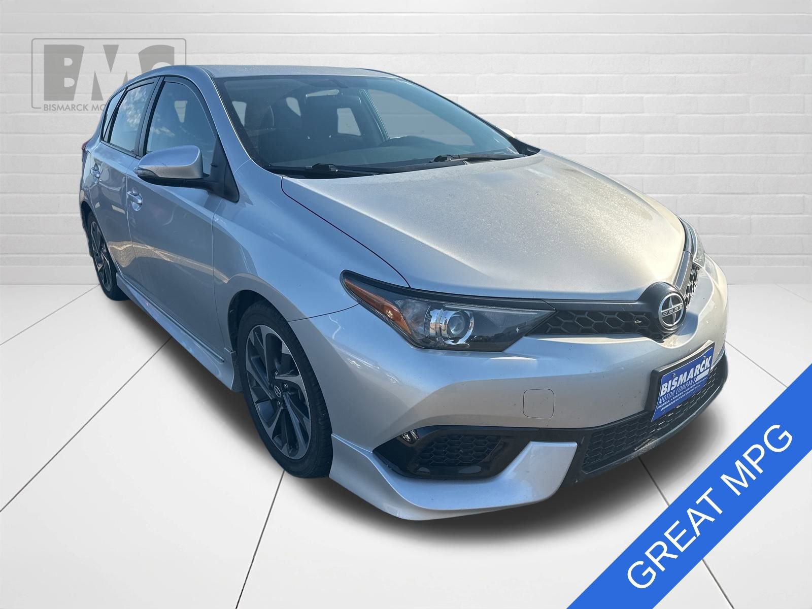 Used 2016 Scion iM image 3