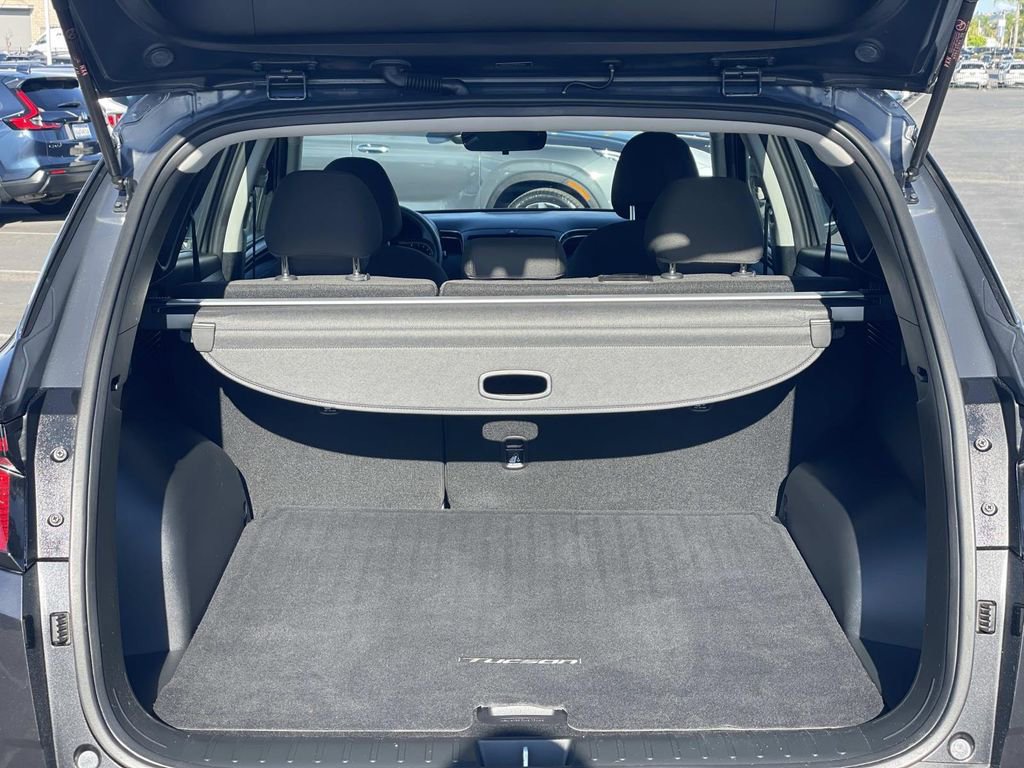 Certified 2024 Hyundai Tucson SE image 6
