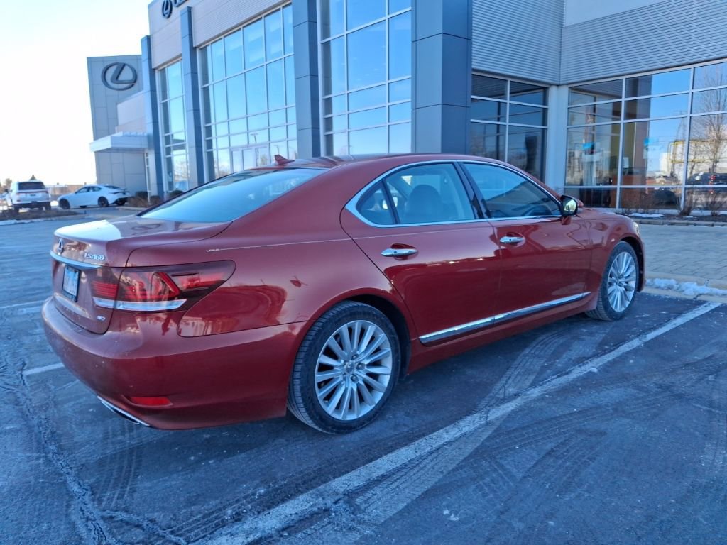 Used 2013 Lexus LS 460 AWD w/ Comfort Pkg image 3