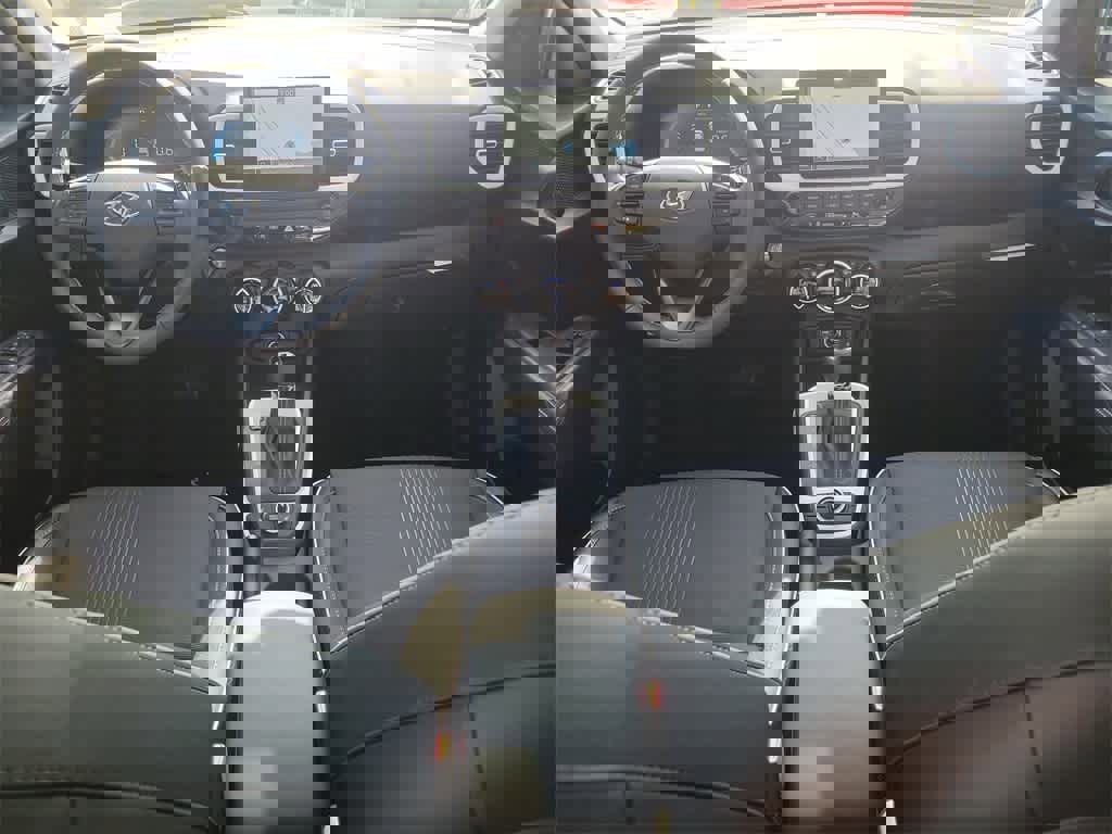 New 2025 Hyundai Venue Limited image 11