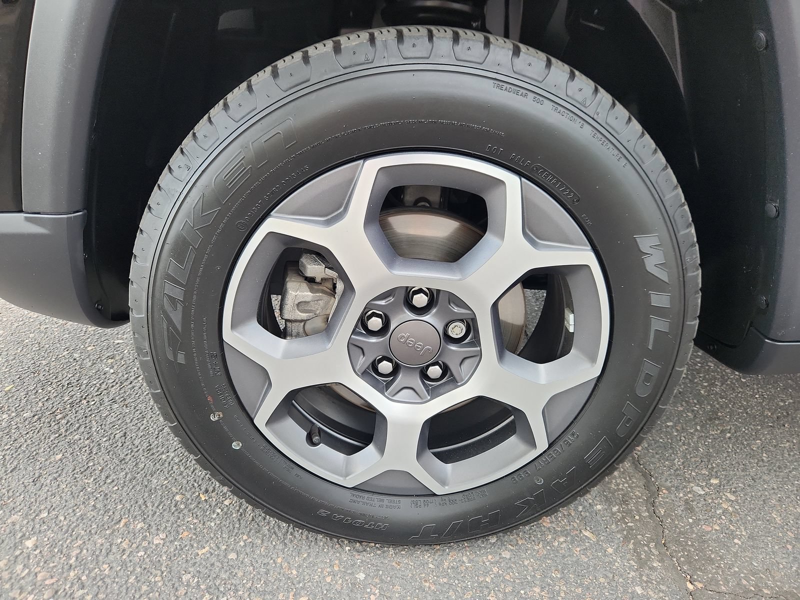 Used 2022 Jeep Compass Trailhawk AWD/4WD image 18