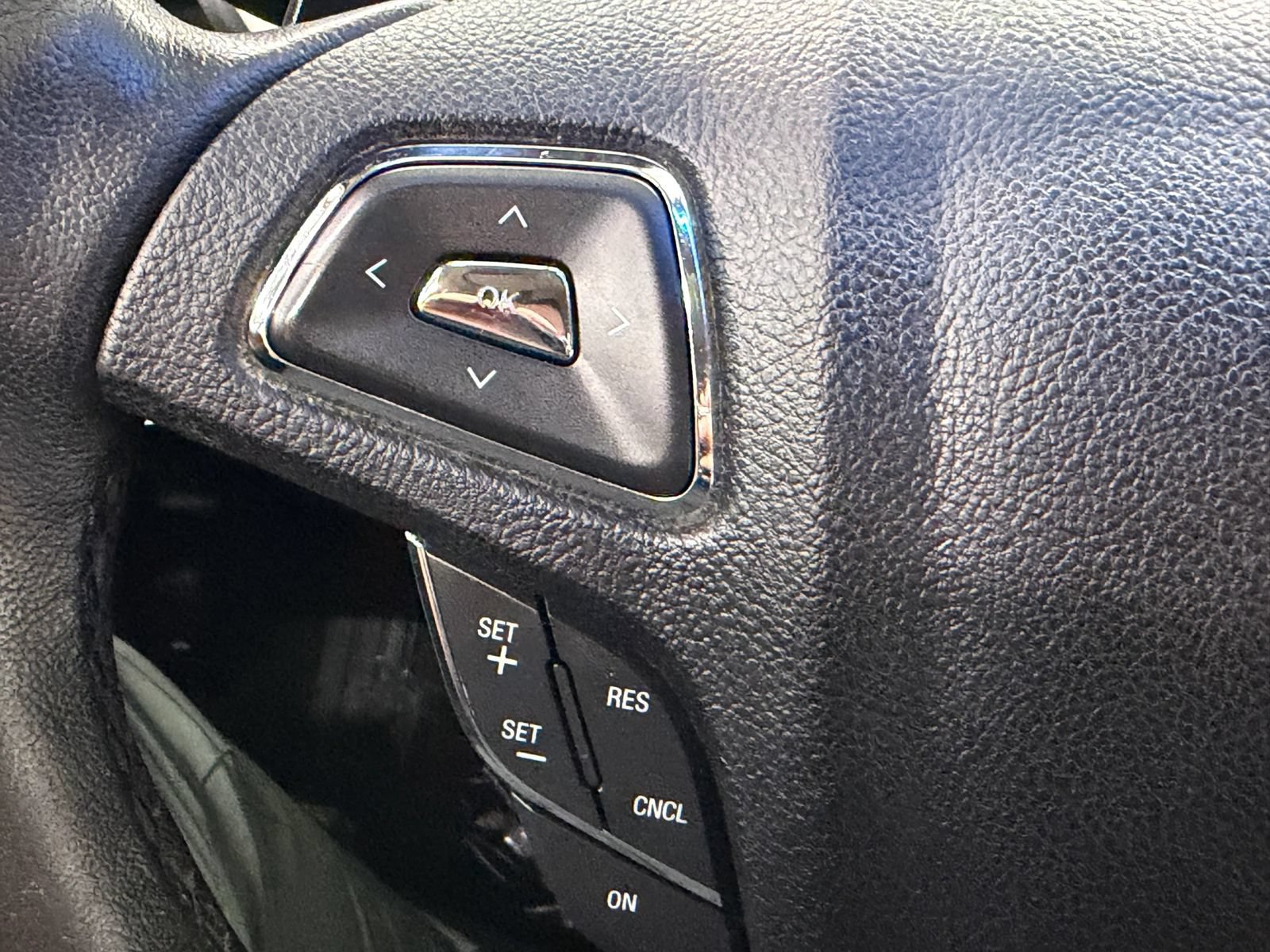 Used 2015 Lincoln MKZ FWD image 26