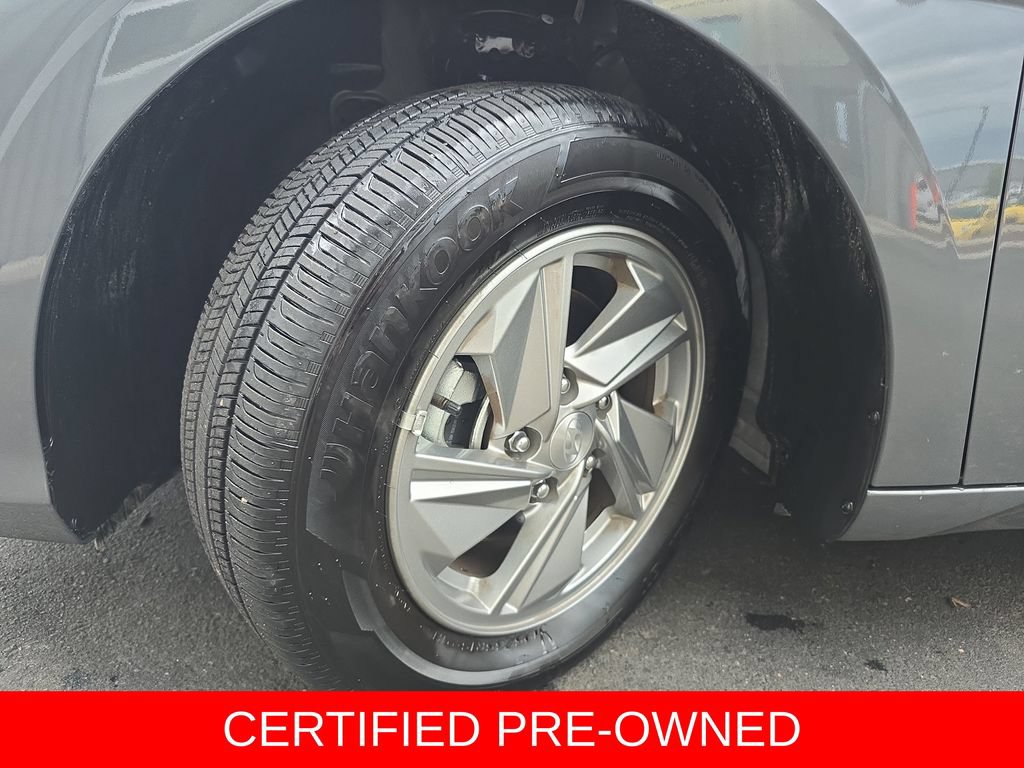 Certified 2026 Hyundai Elantra SE FWD image 32