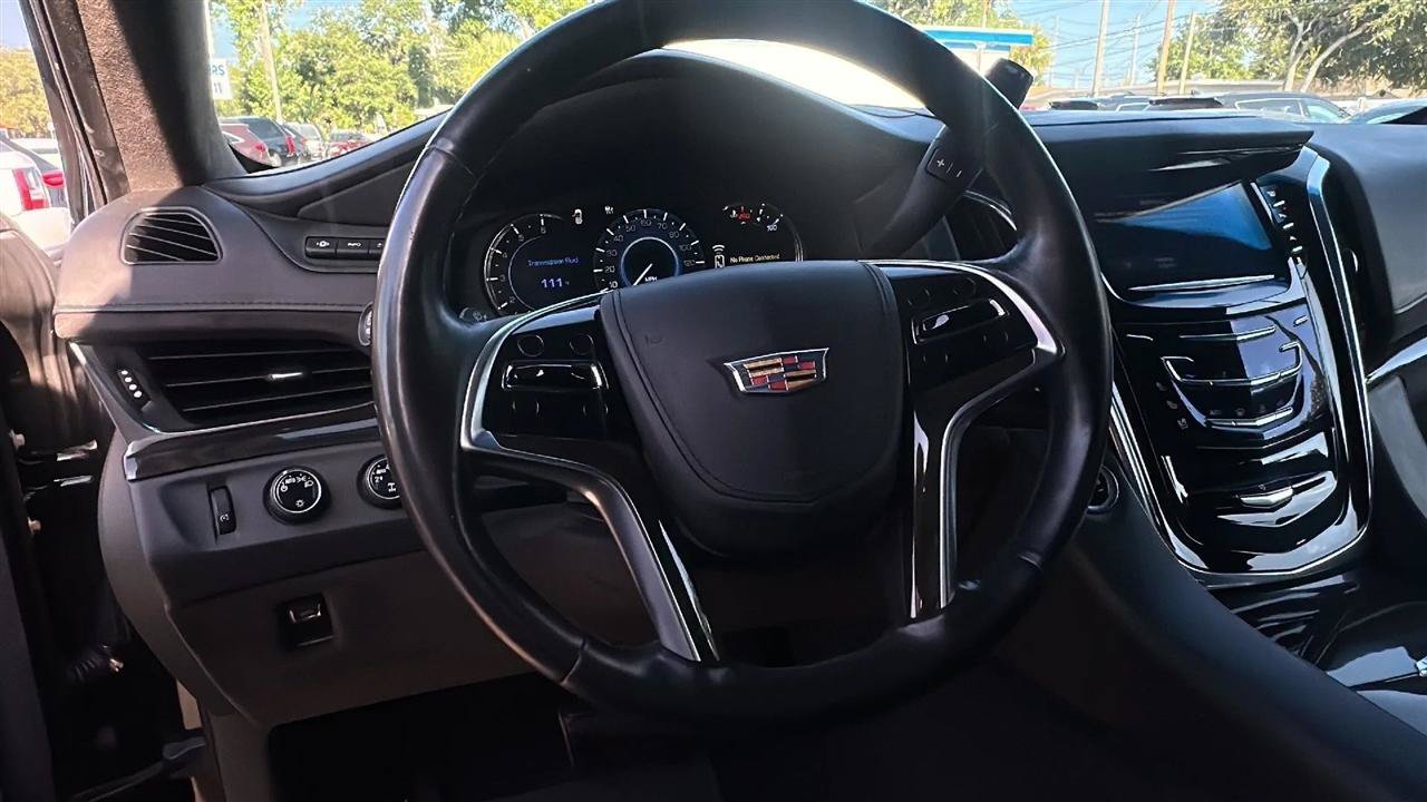 Used 2016 Cadillac Escalade ESV Platinum AWD/4WD image 48