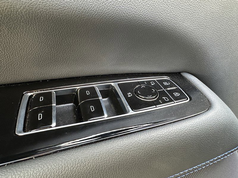 New 2025 Cadillac Escalade IQ Luxury 1 w/ Smart Trailering package image 19