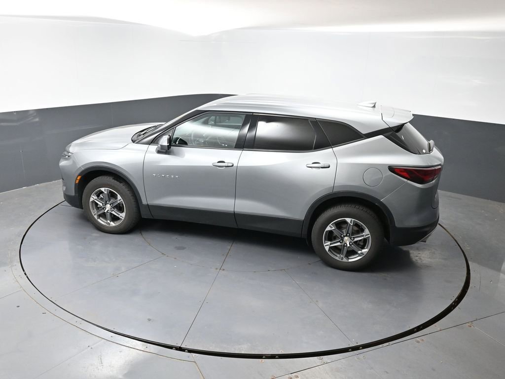 Used 2023 Chevrolet Blazer LT FWD image 19