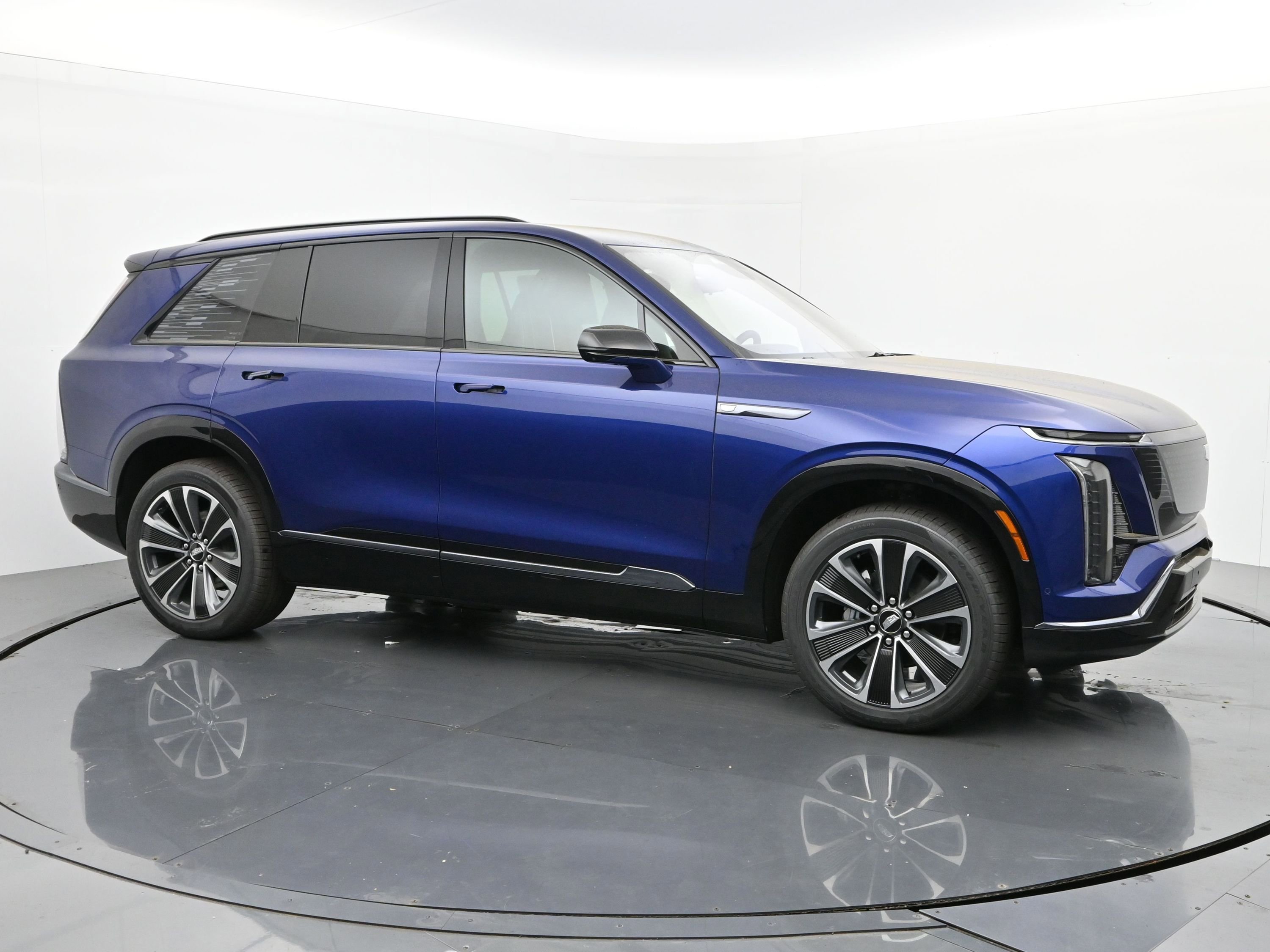 New 2026 Cadillac Vistiq Sport w/ LPO, Premium Carpet Package image 7