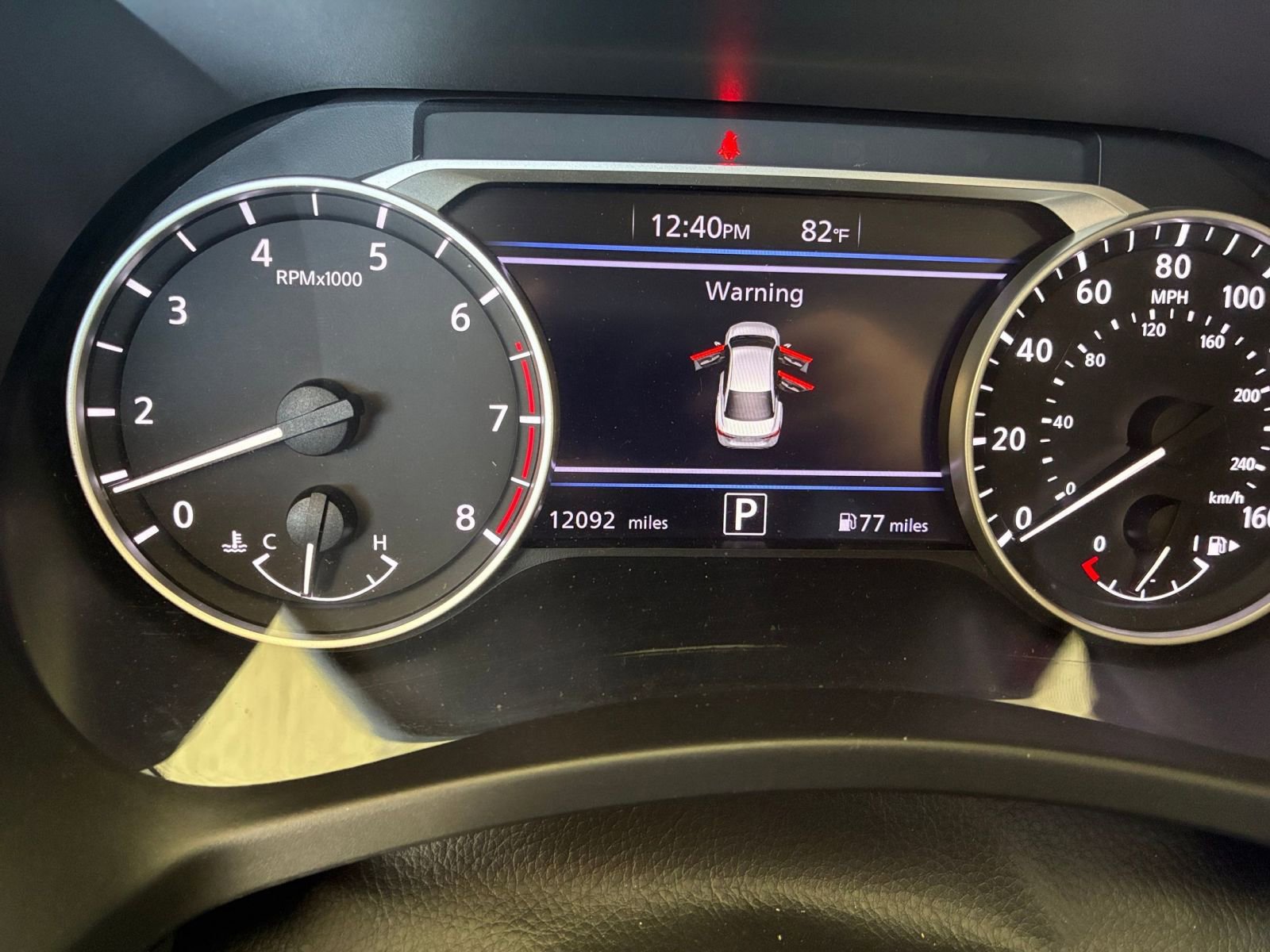 Used 2025 Nissan Sentra SV image 39