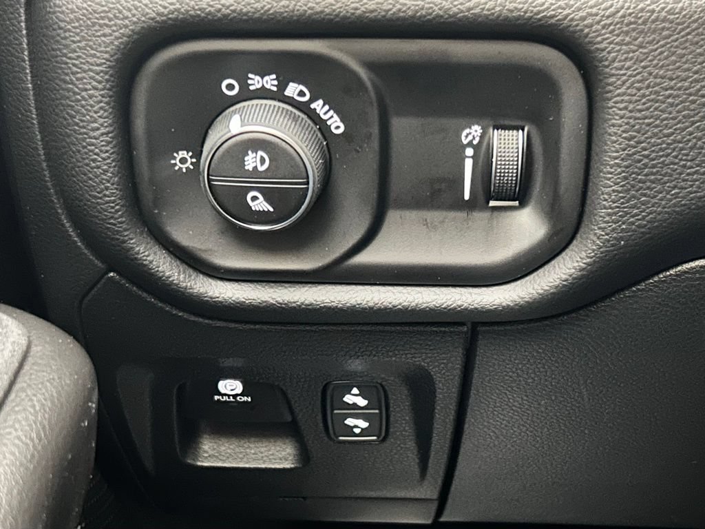New 2026 RAM 1500 Big Horn AWD/4WD image 19