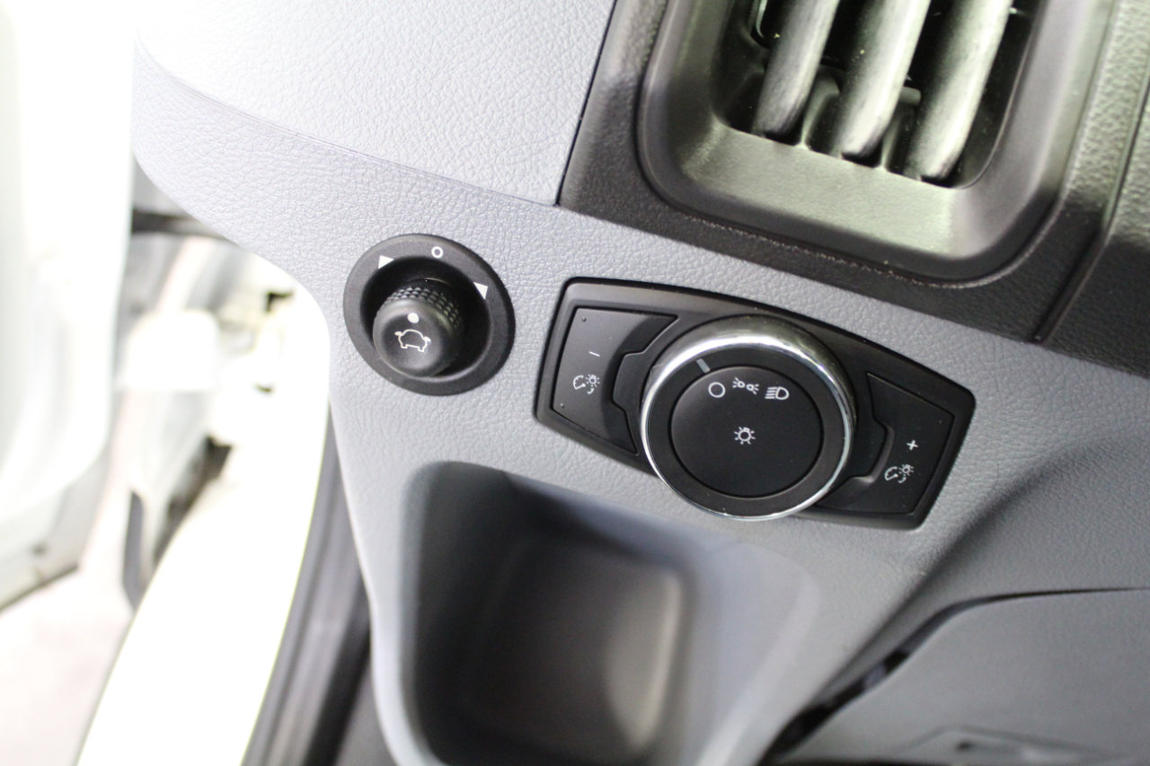 Used 2018 Ford Transit 250 130 Low Roof image 12