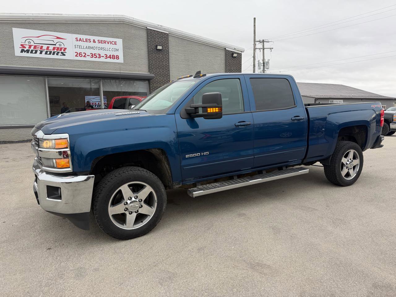 Used 2017 Chevrolet Silverado 2500 LT w/ LT Convenience Package image 2