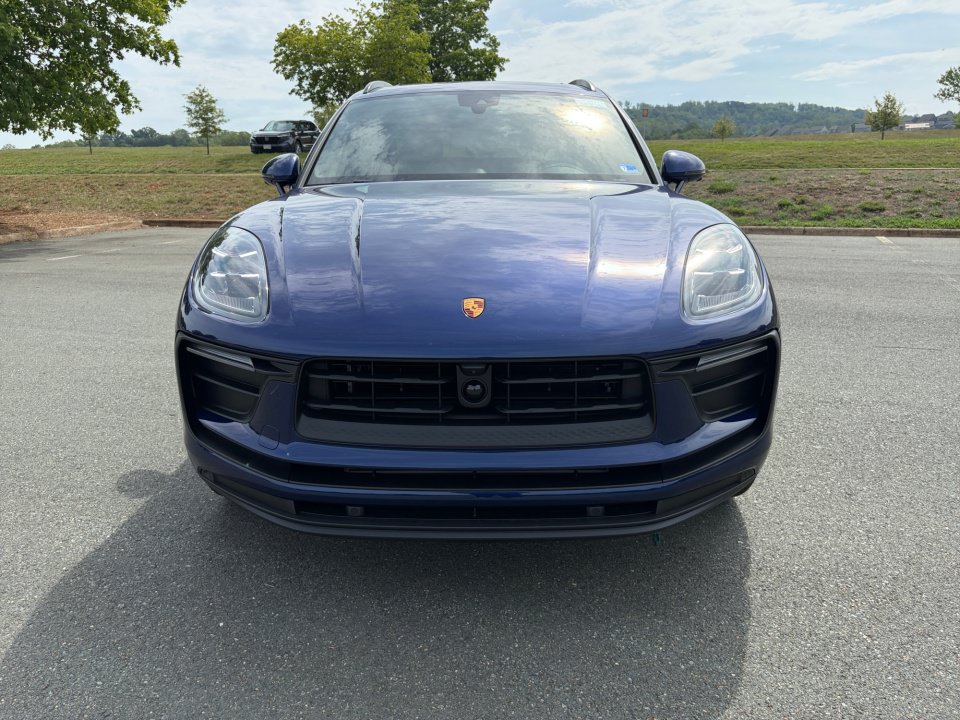 New 2026 Porsche Macan AWD/4WD image 10