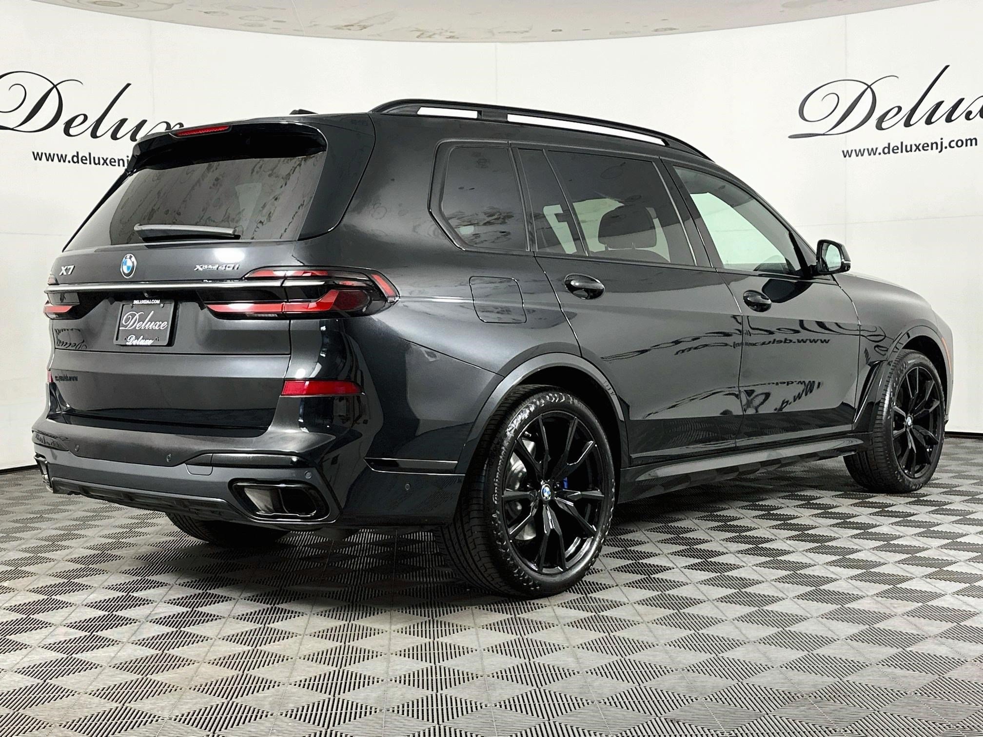 Used 2023 BMW X7 xDrive40i w/ Executive Package AWD/4WD image 6
