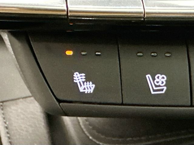 Used 2024 Cadillac XT4 Sport image 19