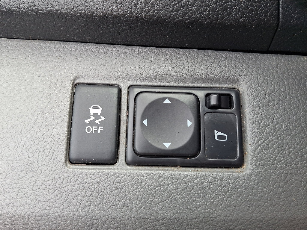 Used 2015 Nissan NV200 SV w/ Technology Package FWD image 25