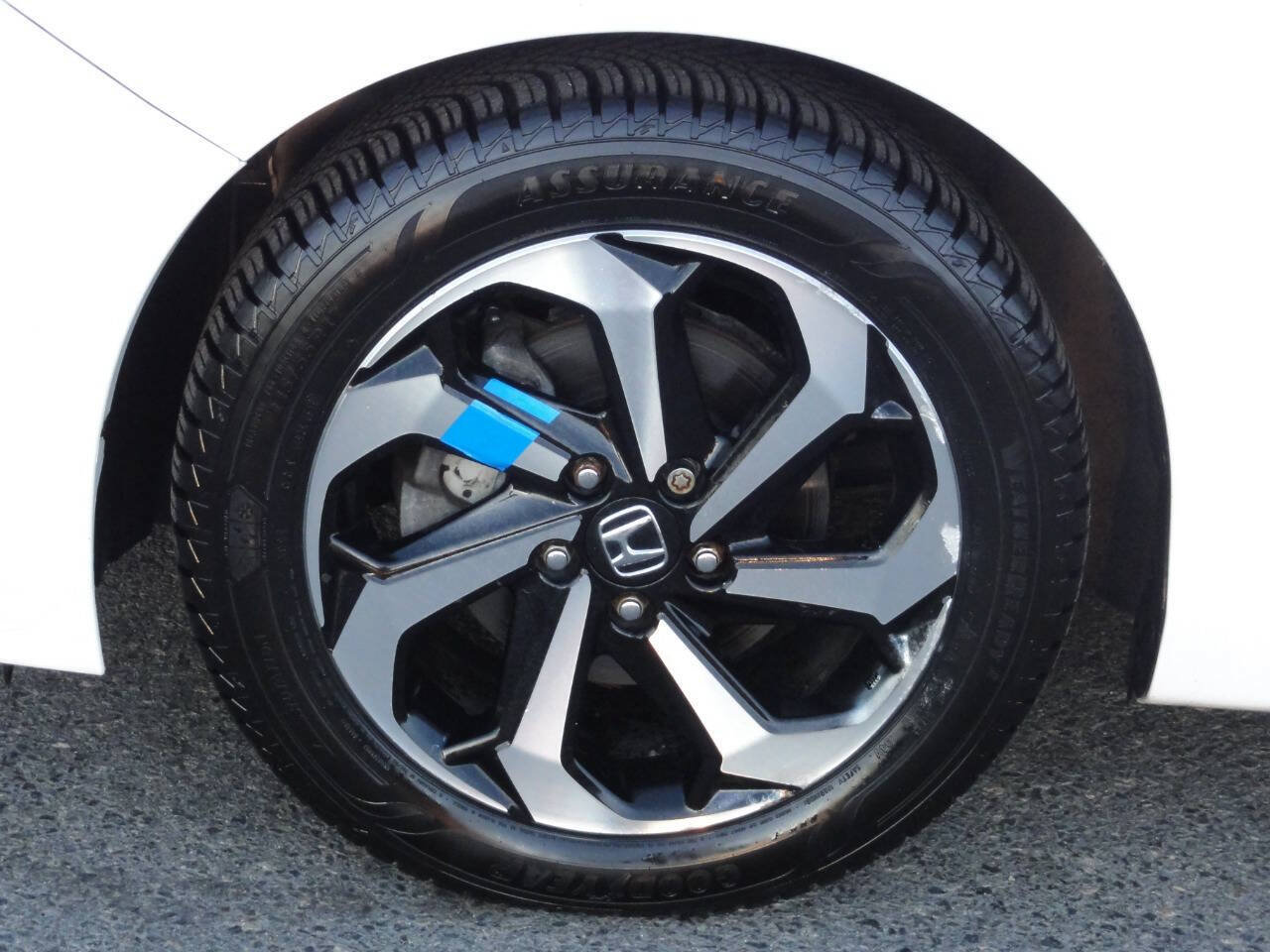 Used 2017 Honda Accord EX-L image 11
