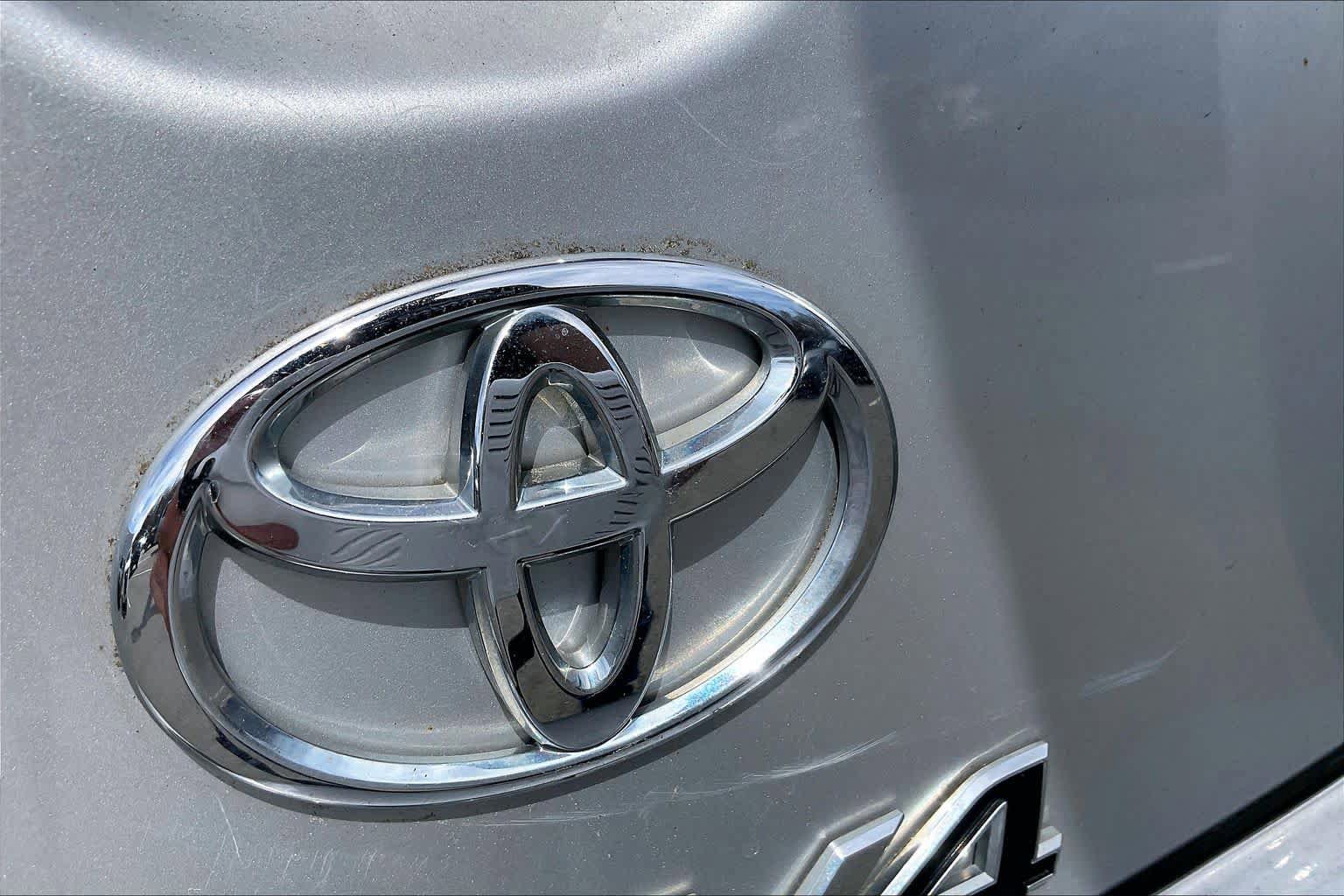 Used 2012 Toyota RAV4 4WD w/ Upgrade Value Pkg image 10