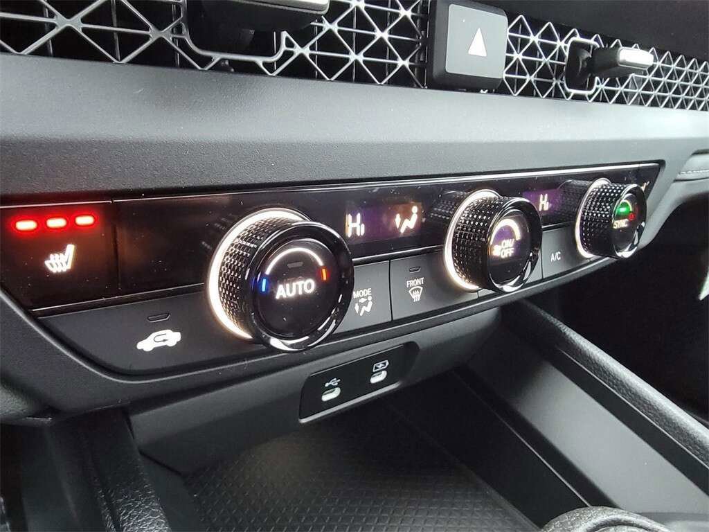 Certified 2024 Honda Accord EX image 28