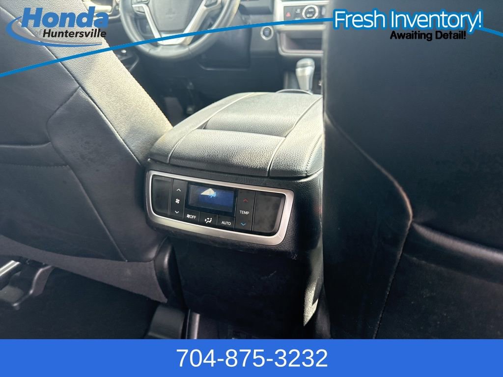 Used 2019 Toyota Highlander Limited image 15