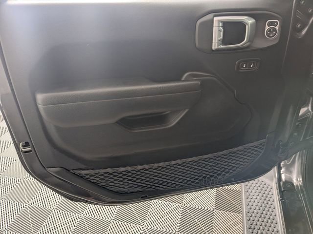 Used 2023 Jeep Wrangler Sport S image 10