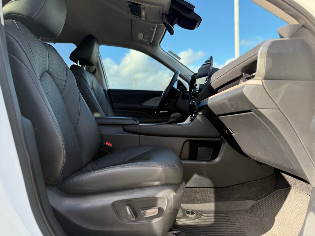 Used 2024 Toyota Grand Highlander Limited image 20