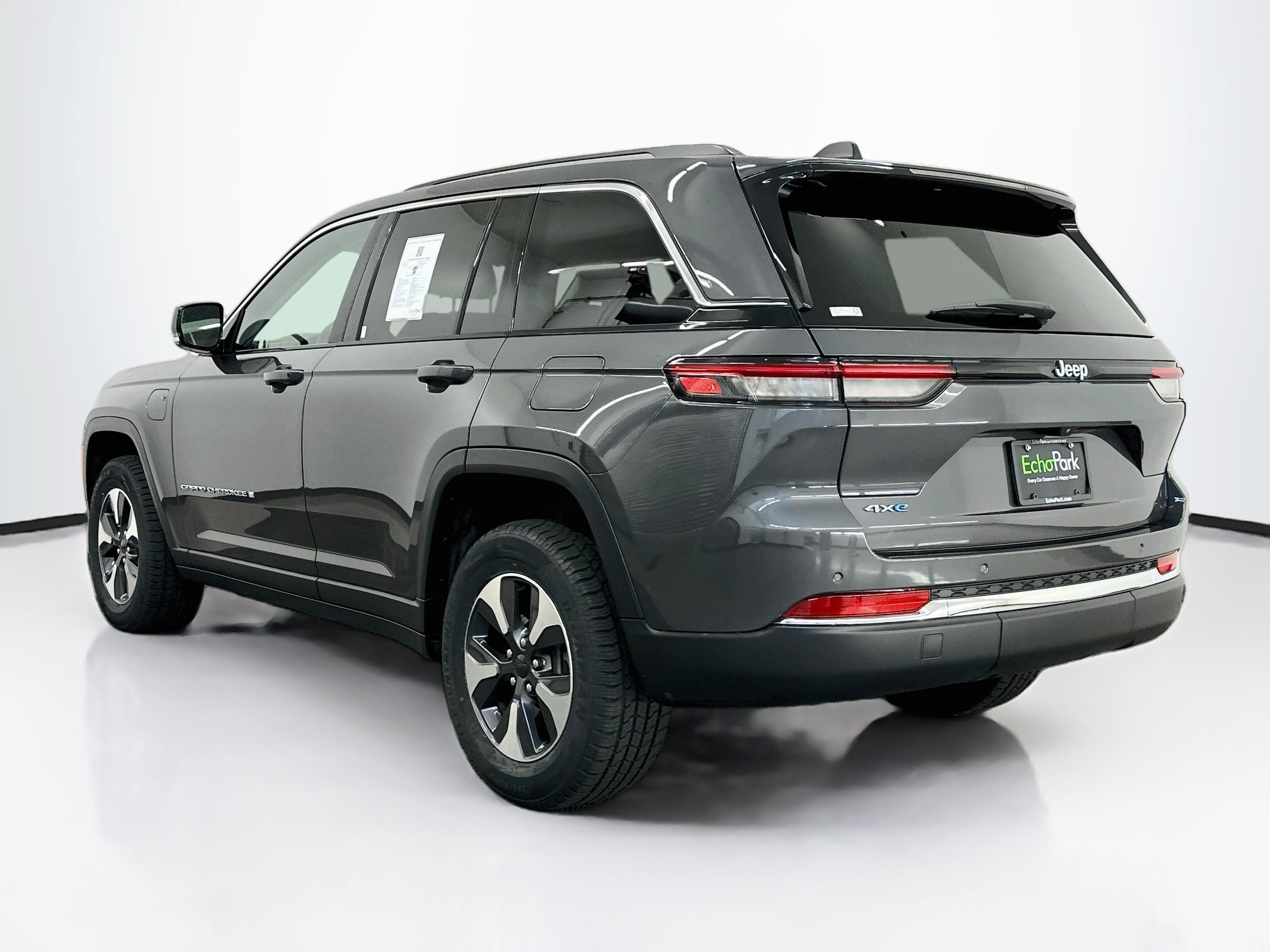 Used 2022 Jeep Grand Cherokee Limited 4xe AWD/4WD image 5