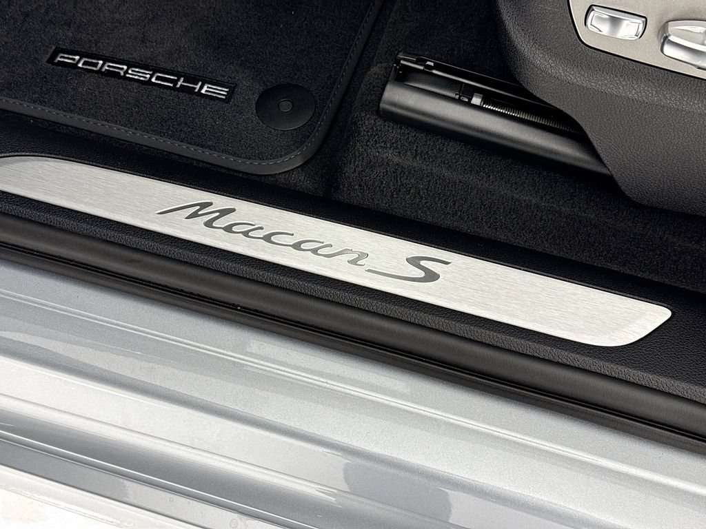 New 2026 Porsche Macan S AWD/4WD image 35