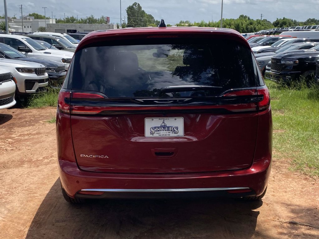 New 2027 Chrysler Pacifica Select FWD image 35