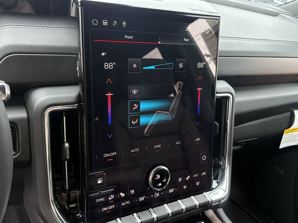 New 2026 GMC Yukon XL Denali w/ Denali Reserve Package image 21