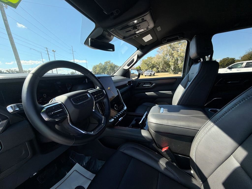 Certified 2025 GMC Yukon Denali image 11
