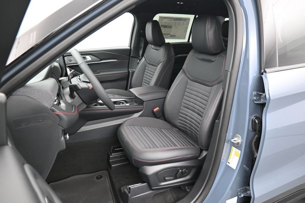 New 2026 Ford Explorer ST-Line w/ ST-Line Street Pack AWD/4WD image 10