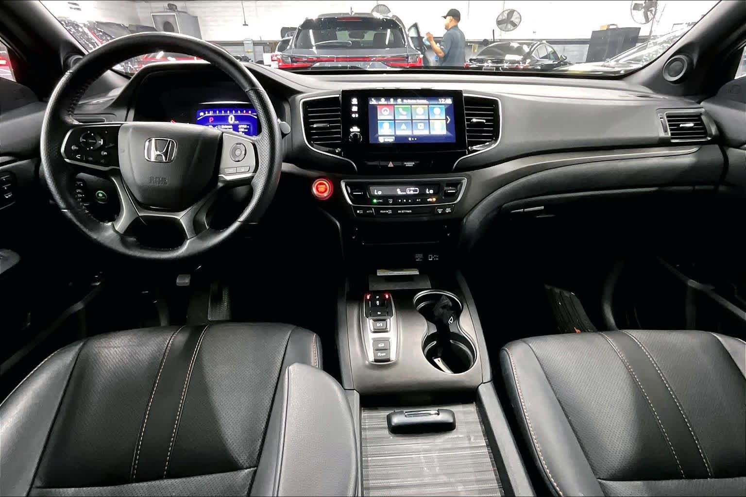 Used 2023 Honda Passport TrailSport image 15