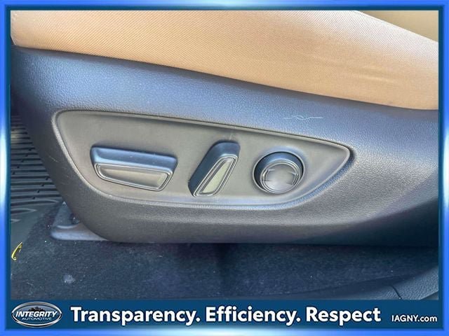 Used 2020 Toyota RAV4 XLE w/ All Weather Liner Package AWD/4WD image 19