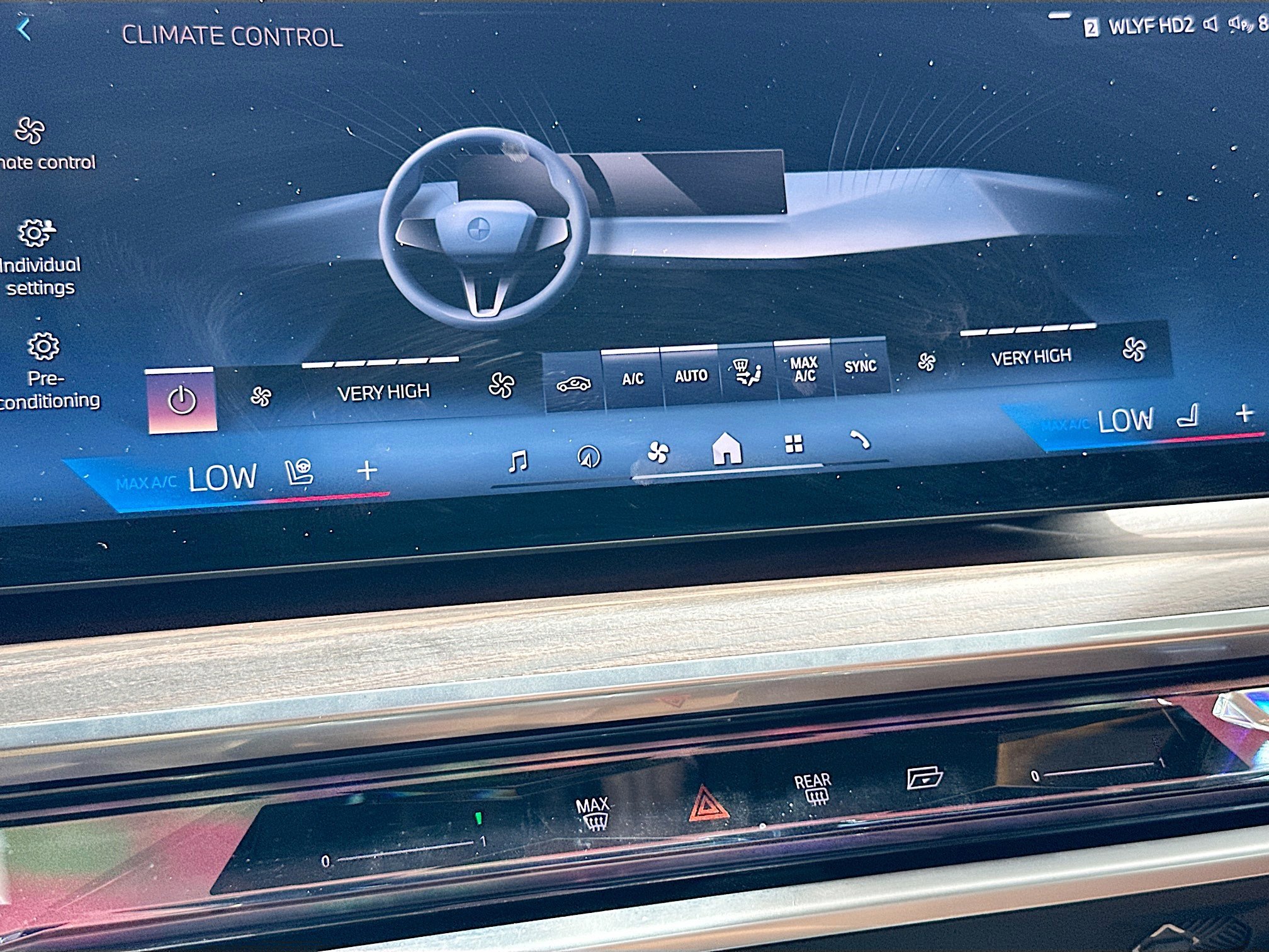 Certified 2023 BMW 740i w/ Parking Assistance Package image 16