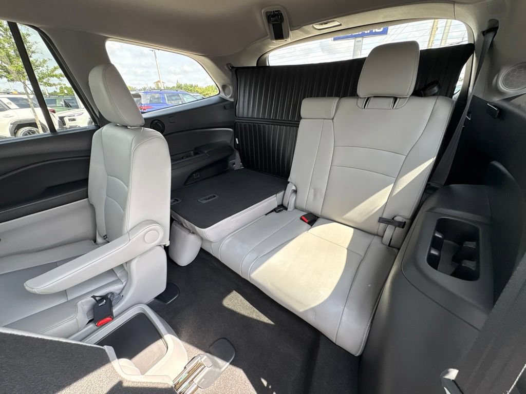 Used 2019 Honda Pilot Touring image 19