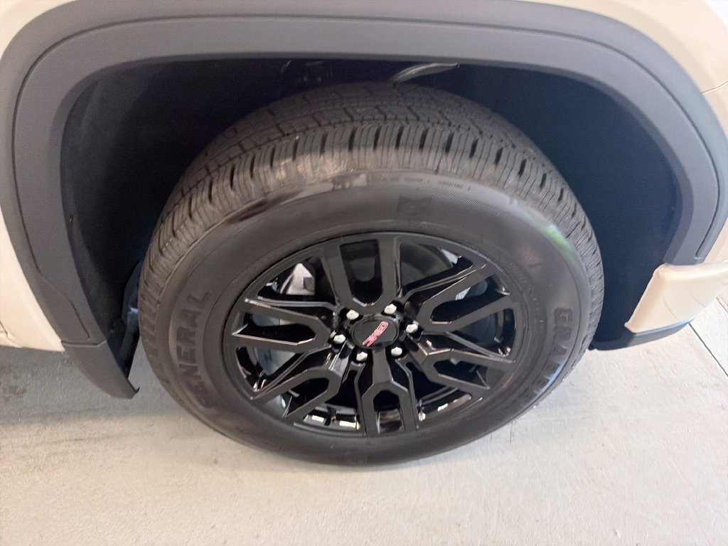 New 2026 GMC Sierra 1500 Pro w/ Graphite Edition AWD/4WD image 4