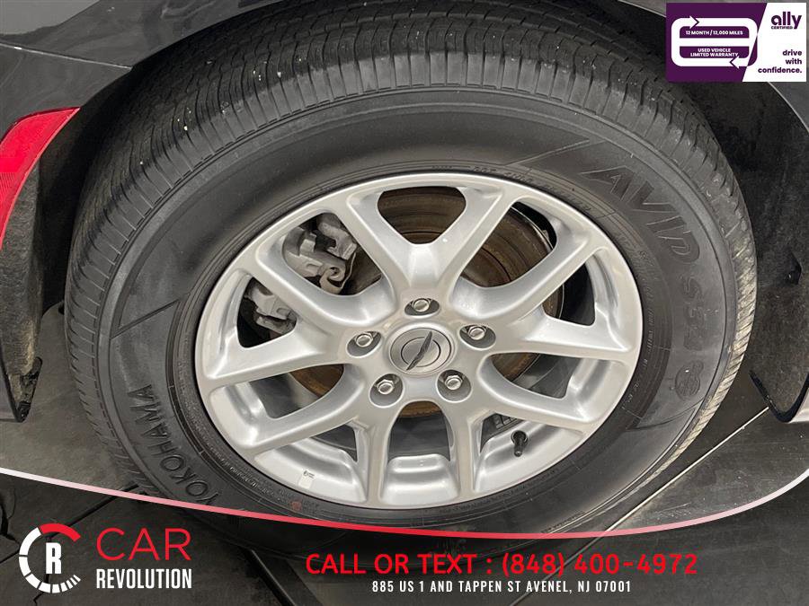 Used 2023 Chrysler Pacifica Touring-L FWD image 55